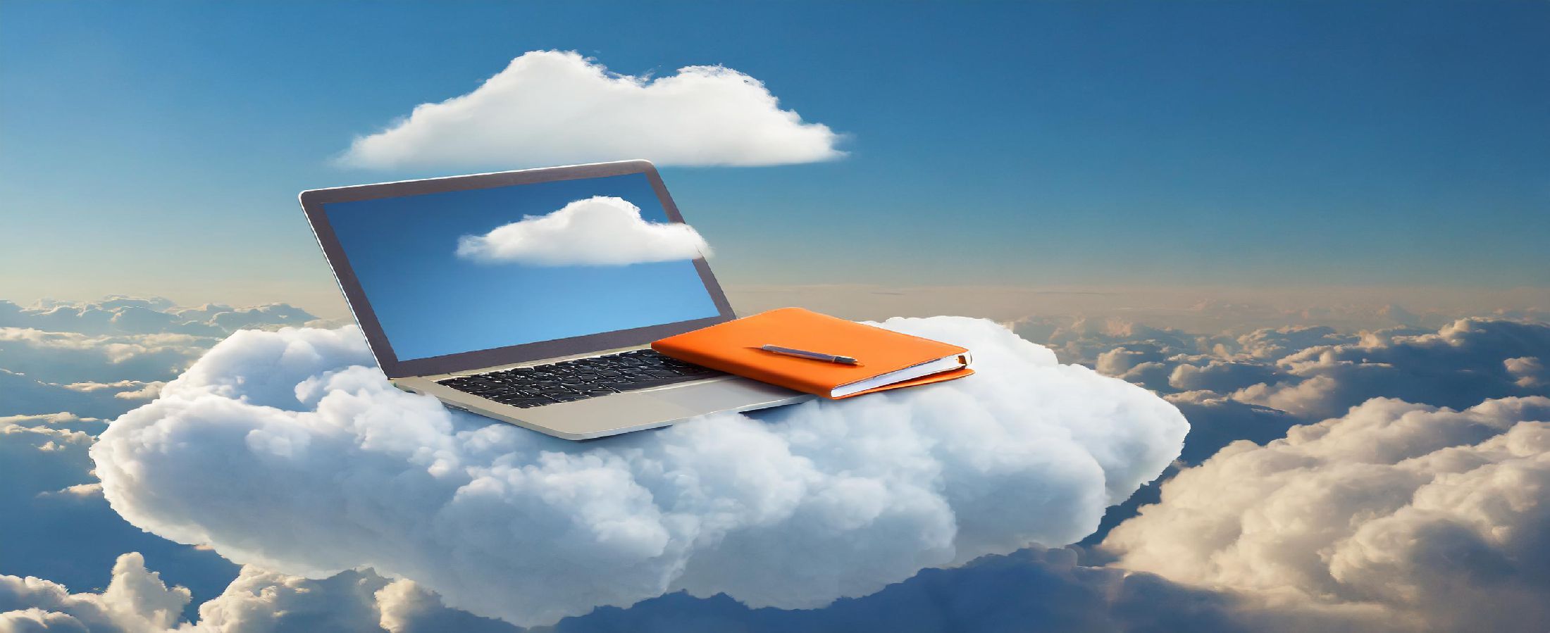 Bir bulutun üzerinde duran bir dizüstü bilgisayar ve bir not defteri.